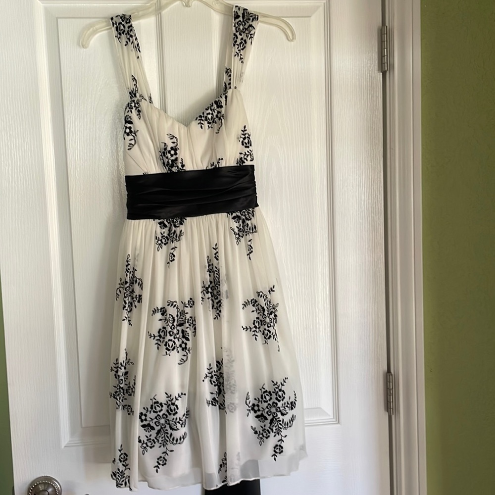 Black and White Party Dress Size M Holiday Ready